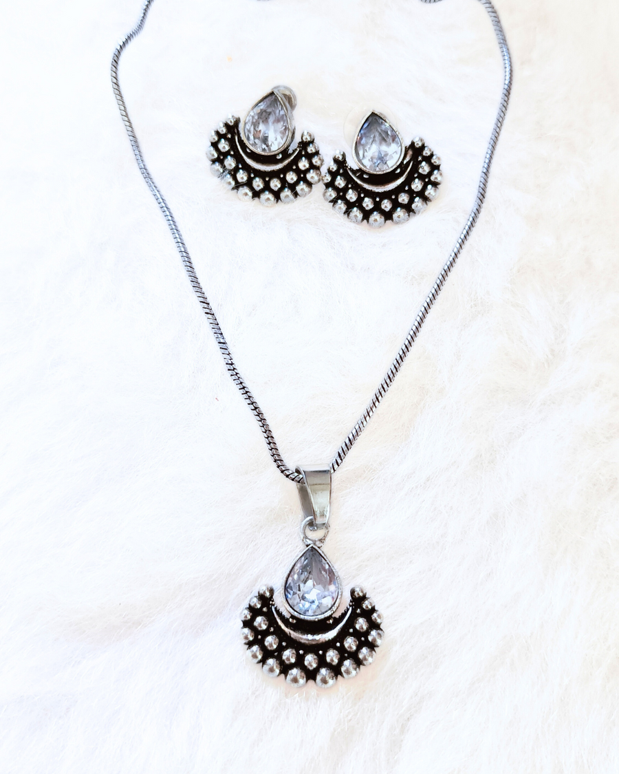 German Silver Chain Pendant Set With Drop Daimond