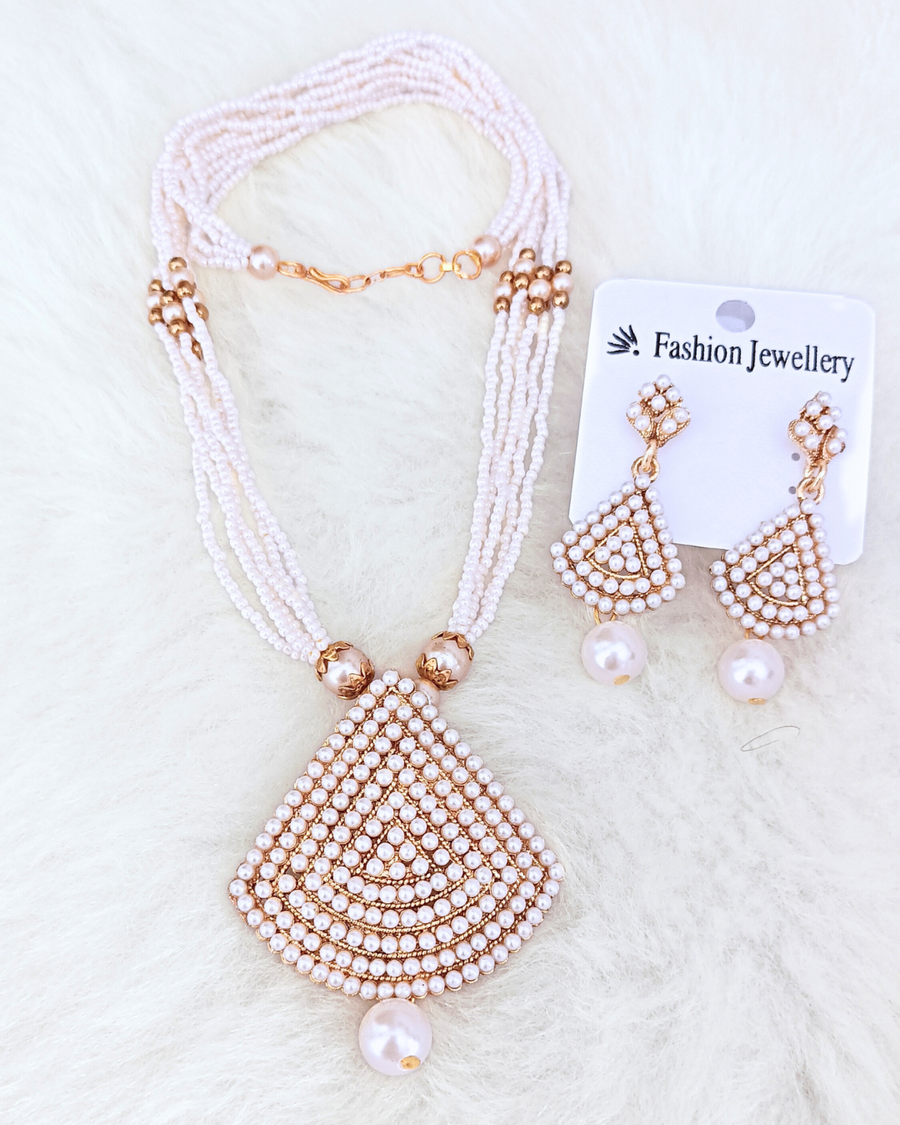 Triangle Pearl Pendant Set