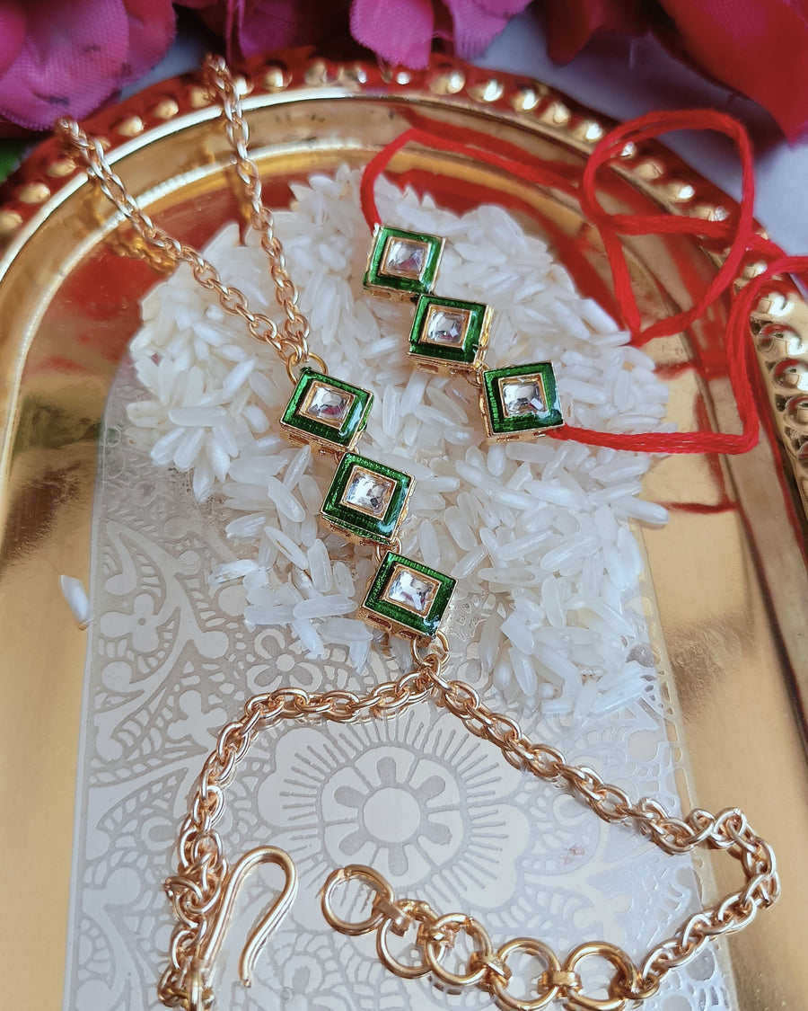 Kundan Couple Rakhi With Hathfool