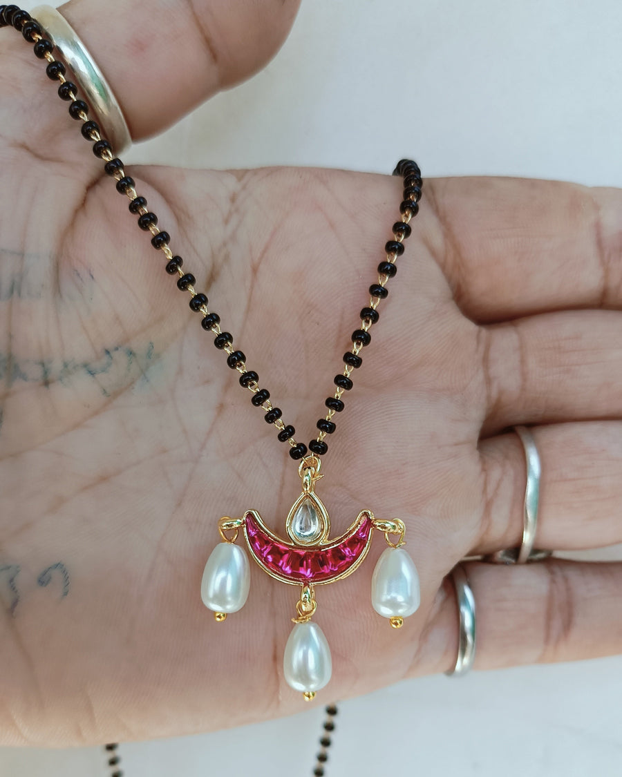 Pink Chand kundan Short Mangalsutra