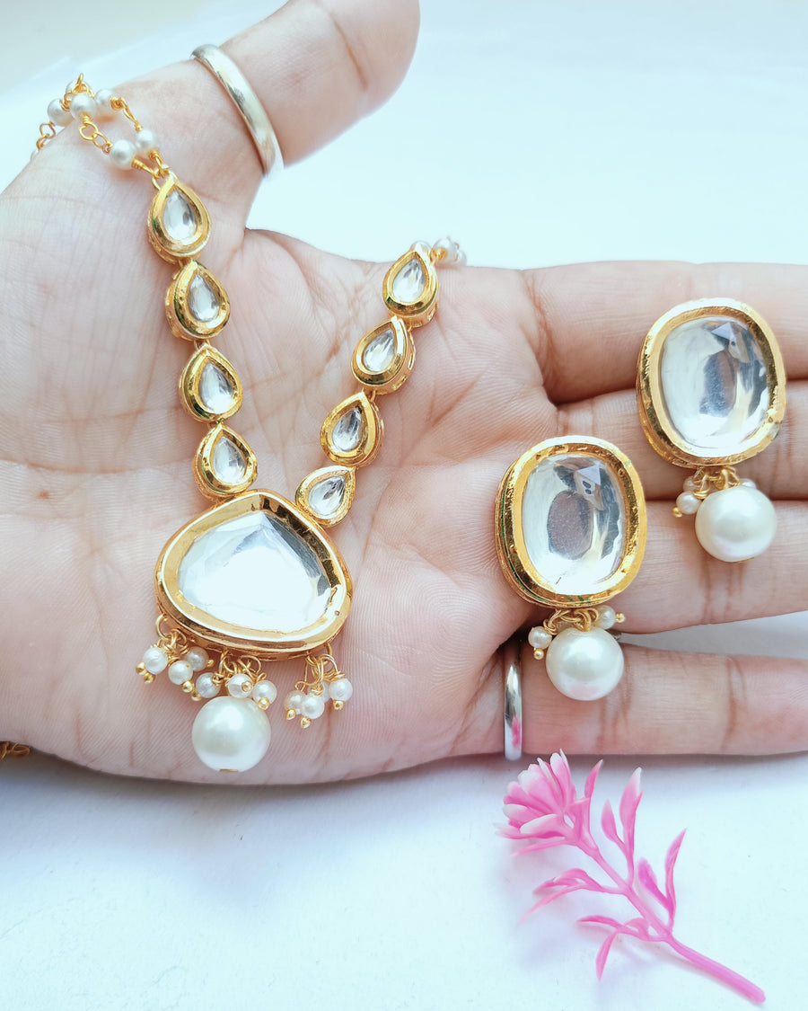 Kundan Ganthanmala Pendant Set With Pearl